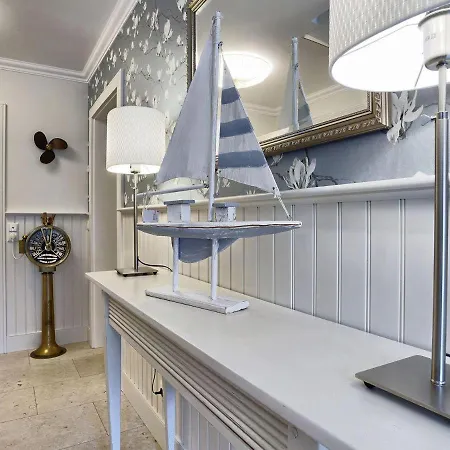 Appartement Ostseebrise-im-ferienhaus-flair-am-meer Zingst